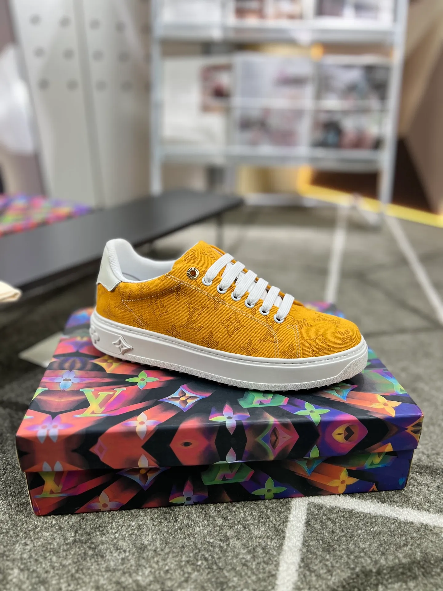 Factory price: 520💰LOUIS VUITTON [Louis VUITTON] New trendy Lv is on the market🎁, casual and fashionable men's shoes👟The upper is made of imported original fabric + cowhide mesh lining, the original wear-resistant rubber outsole, the version is simple and elegant, exclusive for trendy men, six colors available, code number: 38-44, customized 45, 46